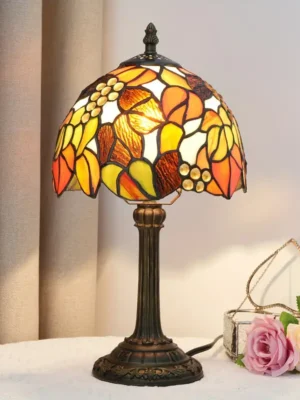 aa-2-1.webp Lampa witrażowa w stylu Tiffany