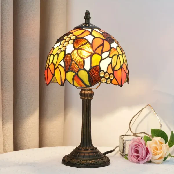 Lampa witrażowa w stylu Tiffany