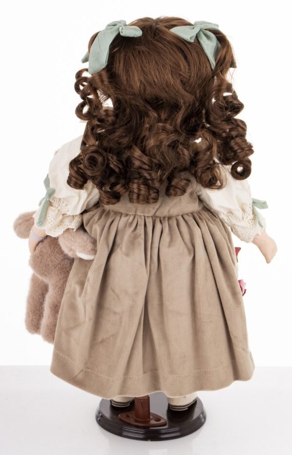 bb-10-3.jpg Figurka Lalka Porcelanowa Kolekcjonerska