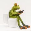 cc-9-1.jpg Figurka Żaba Na Toalecie