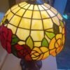 Lampa witrażowa w stylu Tiffany ręczne robiona . Herbaciane róże 30'