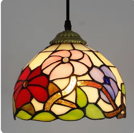 Lampa witrażowa w stylu Tiffany sufitowa
