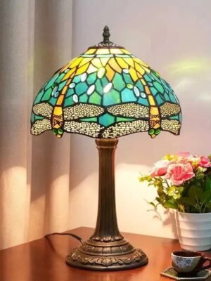lampa-wazka.jpg Lampa witrażowa w stylu Tiffany, Ważka pod słońcem , Duża