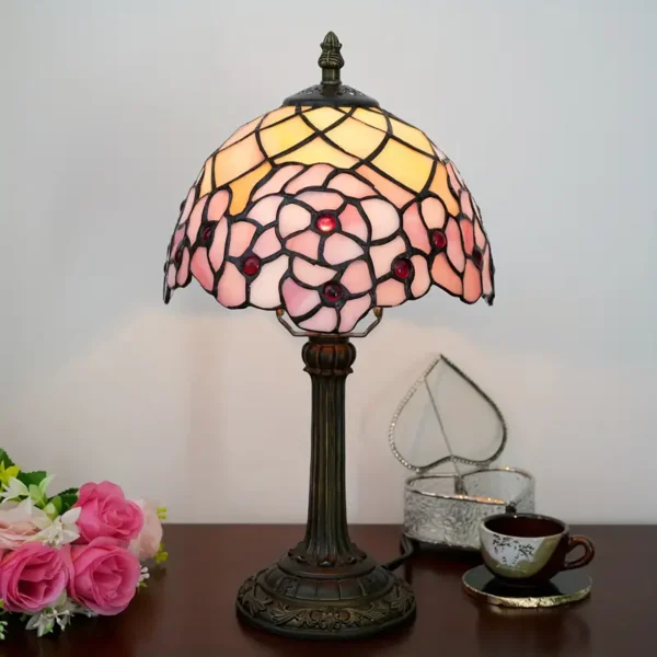 Lampa witrażowa w stylu Tiffany. Kwiat wiśni '20