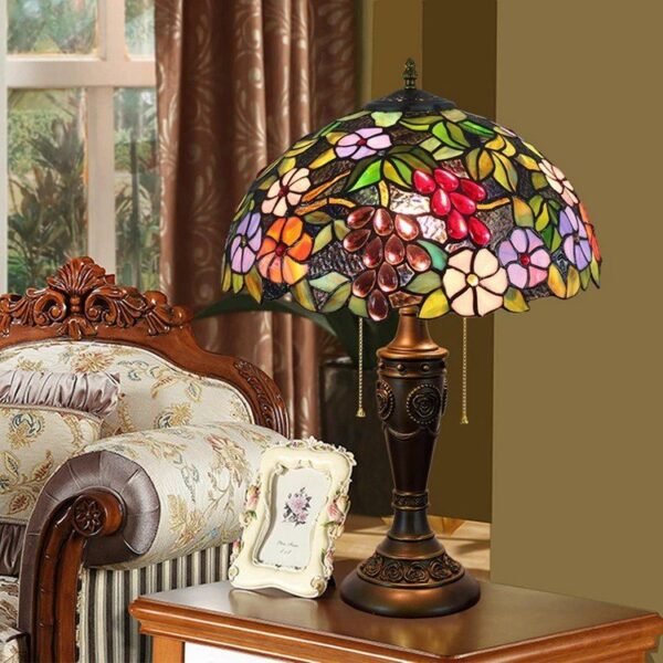 Lampa witrażowa w stylu Tiffany, Magiczny ogród