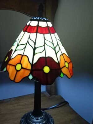 Lampa witrażowa w stylu Tiffany. Rabatka