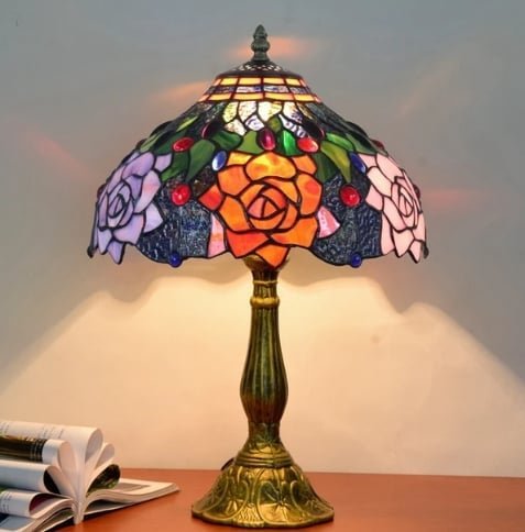 q.jpg Lampa witrażowa w stylu Tiffany