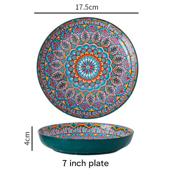 Piękny talerz ceramiczny w stylu boho, zielony.- 17,5 cm średnicy.- 17,5 cm średnicy