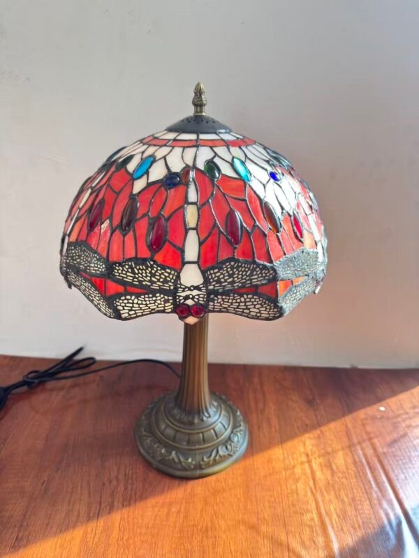 Lampa witrażowa w stylu Tiffany, Ważka w czerwieni. Duża