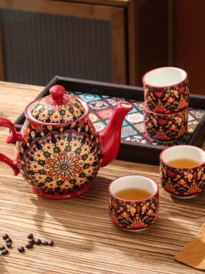 Ceramiczny zestaw czajnik, 4 kubki, taca w stylu marokańskim, czerwony