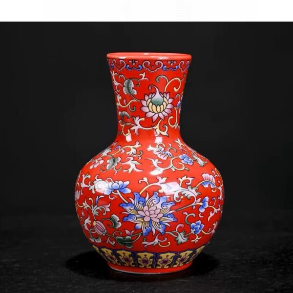 Ceramiczny wazon dekoracyjny - wysokość 15 cm