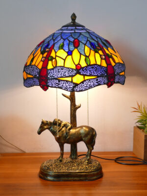 H86b9ed48c7334f16a6a33d1b53ff65cdE Lampa witrażowa w stylu Tiffany. Sen dziecka 30'.Czerwona Ważka